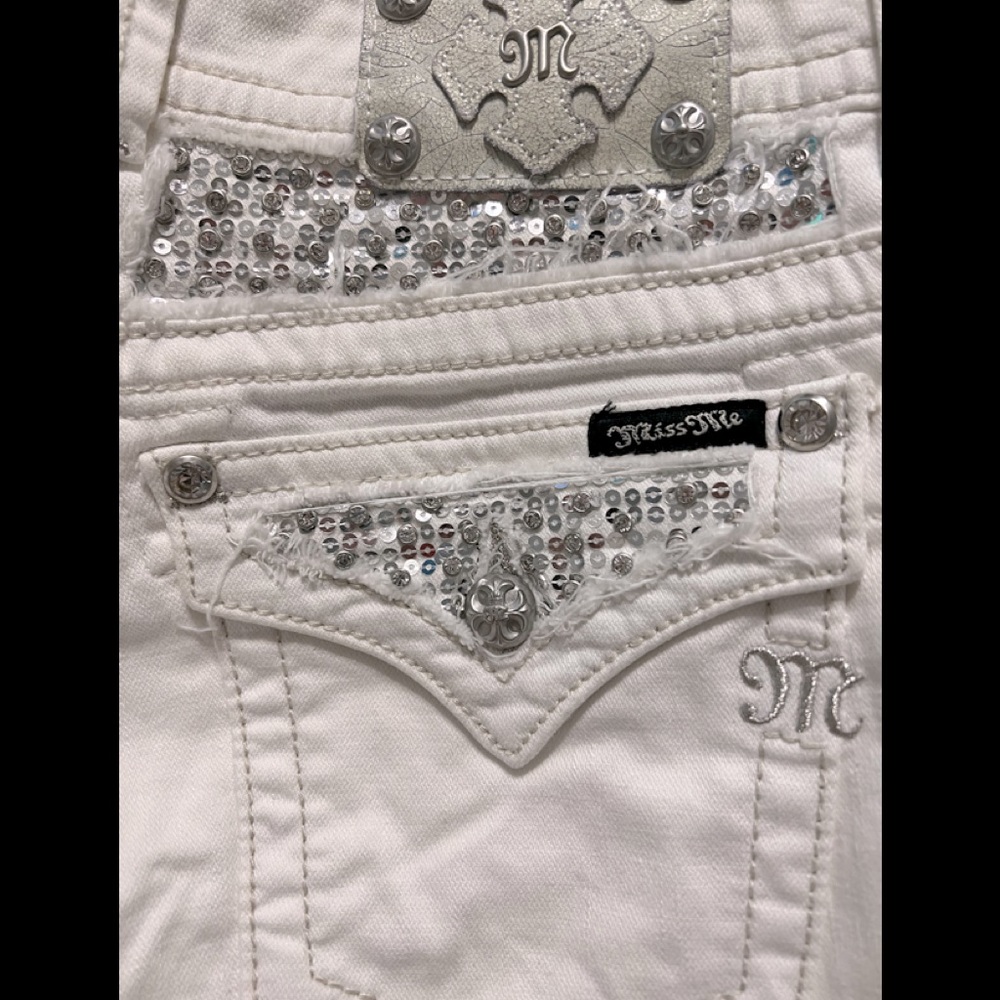 Miss Me White Bootcut Jeans with Sequins Pockets Size 30